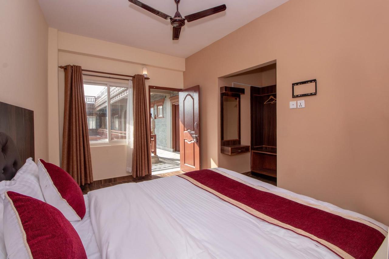 The Country Yard Hotel Pokhara Exterior photo