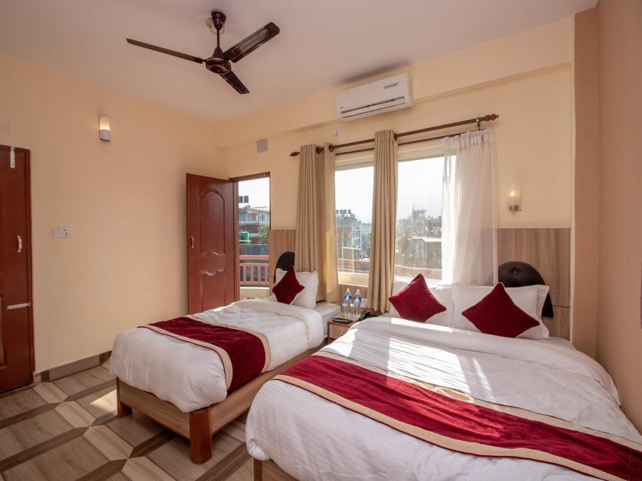 The Country Yard Hotel Pokhara Exterior photo
