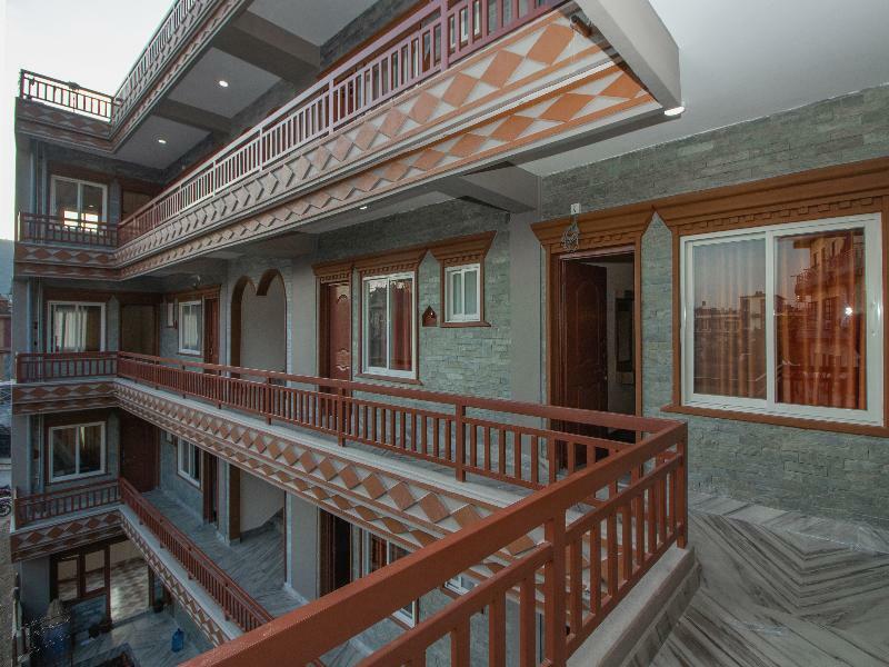 The Country Yard Hotel Pokhara Exterior photo