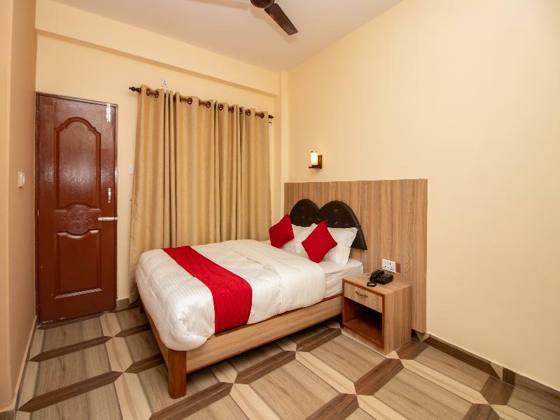 The Country Yard Hotel Pokhara Exterior photo