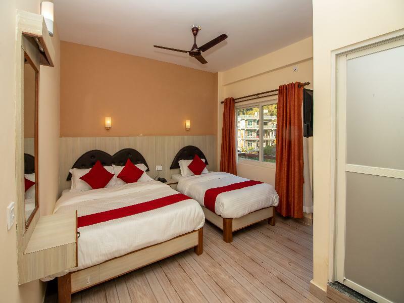 The Country Yard Hotel Pokhara Exterior photo