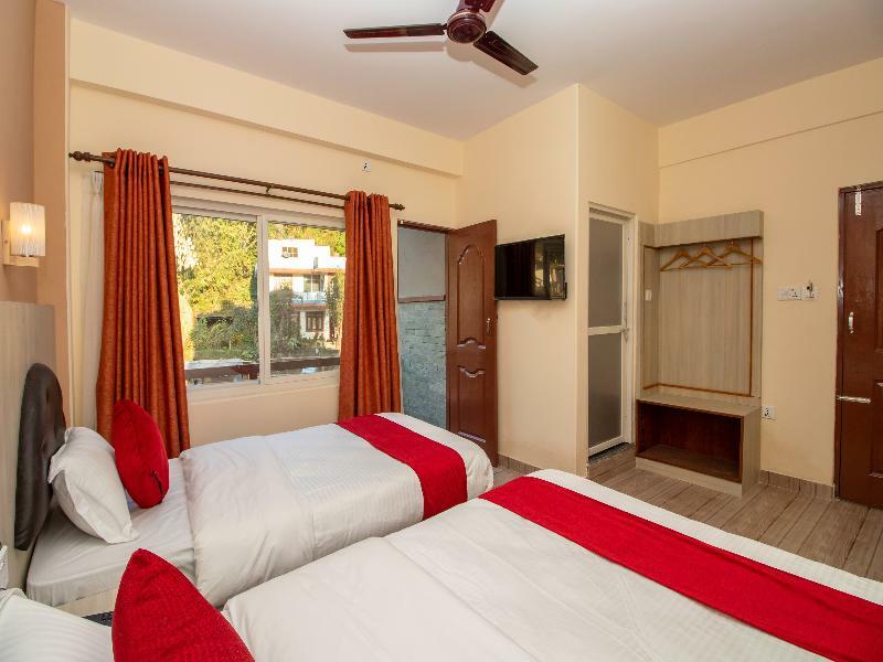 The Country Yard Hotel Pokhara Exterior photo